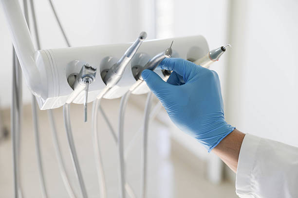 Professional Dental Crowns And Bridges technician working in Hollywood, FL